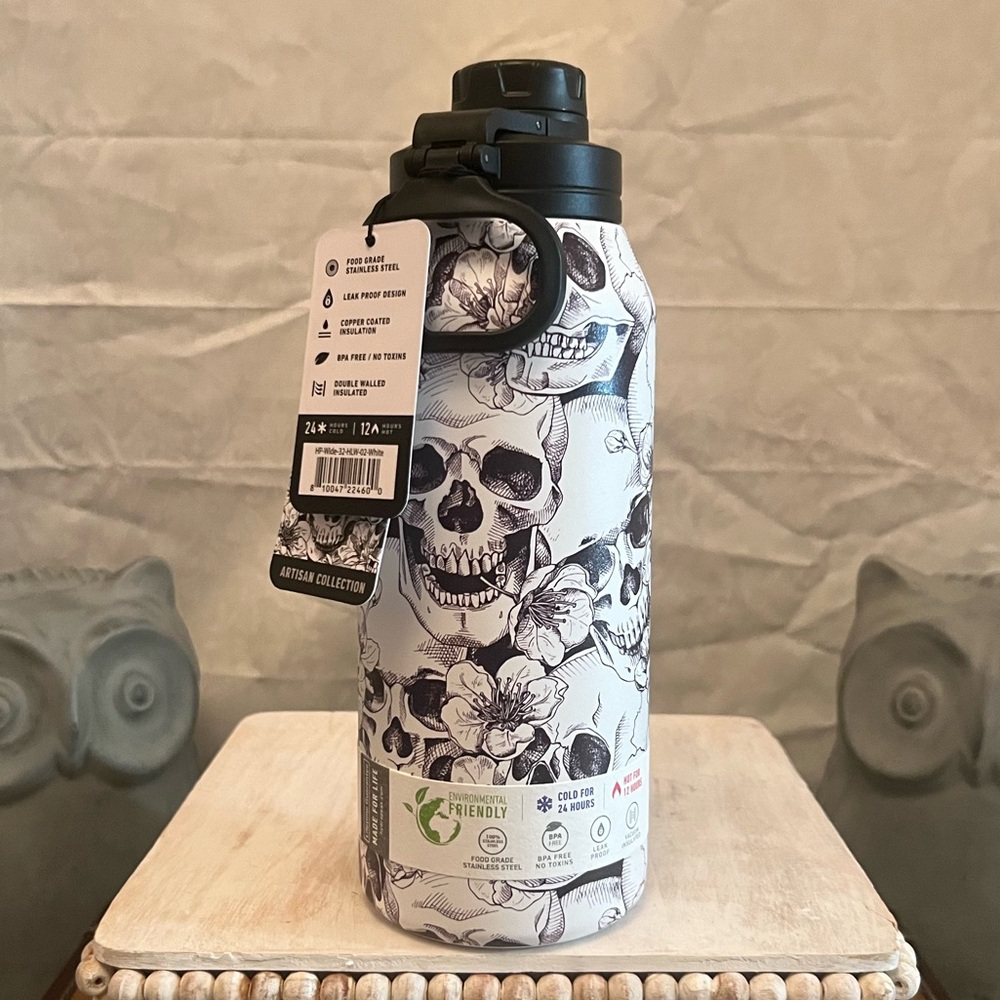HydraPeak 32oz Artisan Collection: White Skulls